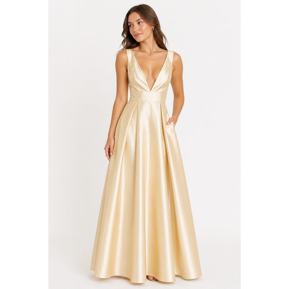 NWT Fashion Nova Luxe Butter Yellow Prom Dress Size L Babydoll HOCO Glam Formal